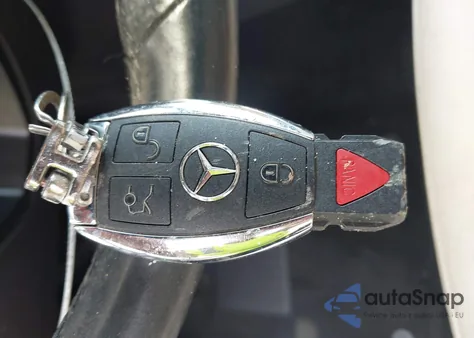 2017 Mercedes-Benz Gls 450 4Matic z USA, uszkodzony, nr VIN 4JGDF6EE0HA916072